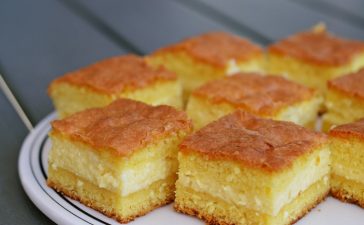 prajitura turnata cu branza